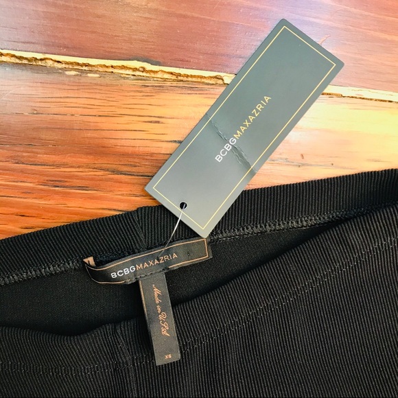 BCBG Leggings with Zipper Detail - Picture 8 of 9